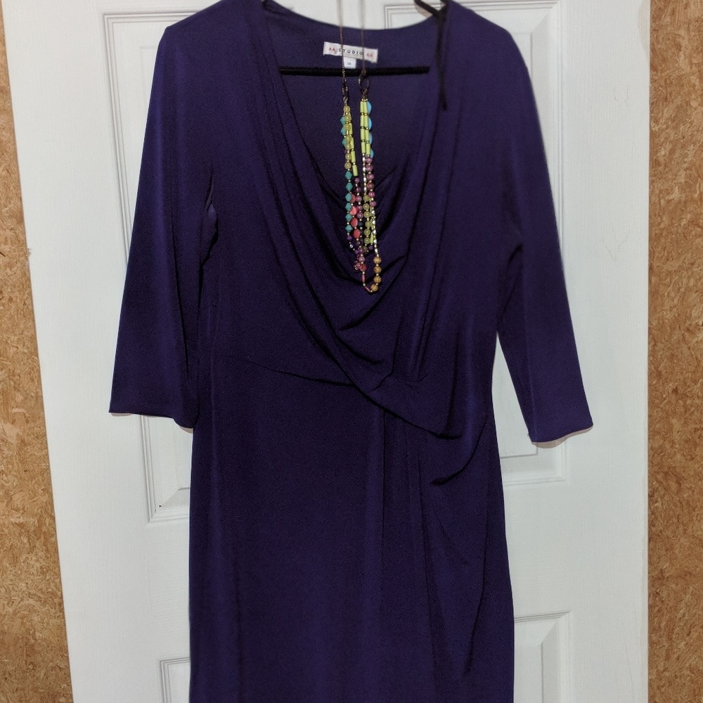 Dress - Picture 3 of 4